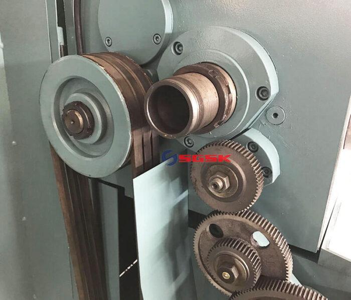 Токарный станок с выемкой в станине C6240