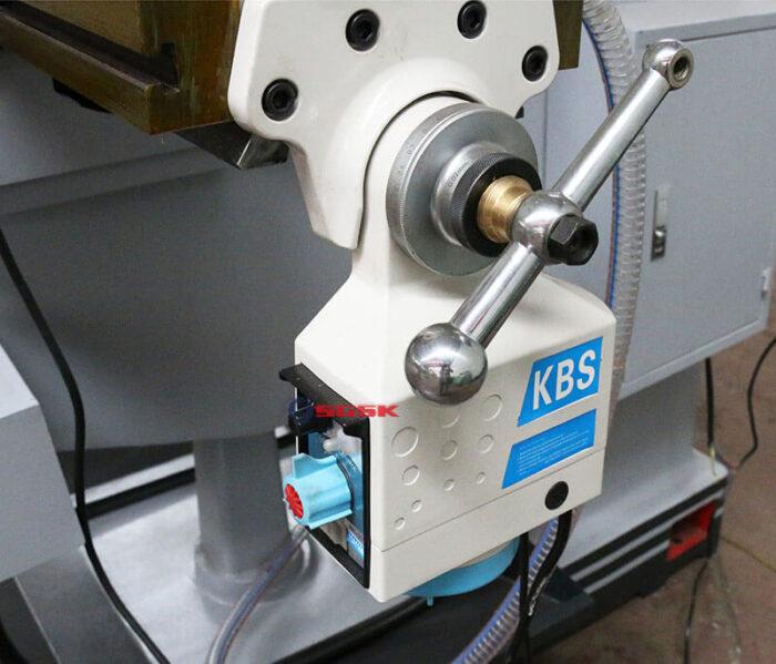 Specifications Units X6328 Table size mm 1200x280 Table travel mm 600/240/360 T slot(number-width-pitch) mm 3-14-63 Spindle taper ISO40 7：24 Spindle speed range rpm (V) 50HZ:65-4500 60HZ:80-5440 (16 steps); (H) 40-1300(12steps Optional:(variable)65-4000 Spindle travel mm 127 Spindle feed range mm 0.04,0.08,0.15 (3 steps) Distance between spindle nose and table surface mm 140-500 Distance between spindle axis and table surface mm 0-360 Main motor power kw 2.2(V)3(H) Head rotation (left - right ) ° ±90° Head rotation (front - rear) ° ±45° Weight kg 1400 Overall dimension mm 1550x1650x2250