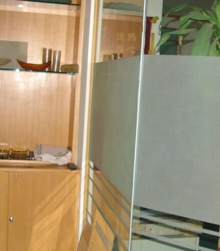 Горизонтальная автоматическая пескоструйная машина HP 2100-1