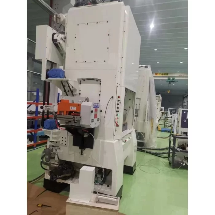 These FGCF series high speed gear change feeders work with high-speed press machines, because of high-speed feeding and long feeding pitches, to produce electric motor stator / rotor laminations and transformer core laminations efficiently.